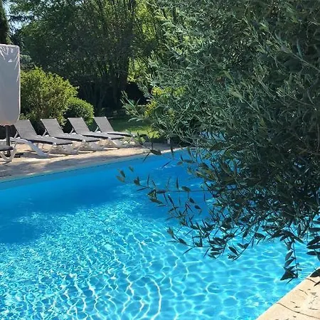 Nocleg ze śniadaniem Le Moulin Du Boisset 3*