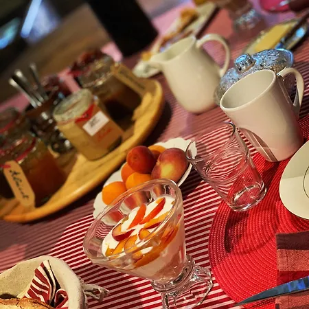 Nocleg ze śniadaniem Le Moulin Du Boisset 3*