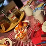 Alojamento de Acomodação e Pequeno-almoço Le Moulin Du Boisset 3*